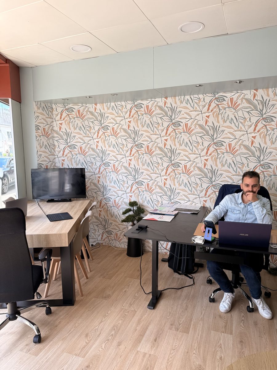 Agence NÉOFI - Intérieur espace d'accueil
